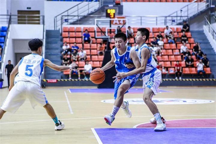 省实验中学初中篮球冠军_实验中学篮球场_实验中学篮球馆