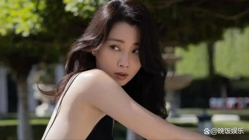 盘点那些健身明星_健身明星rex_努力健身女明星